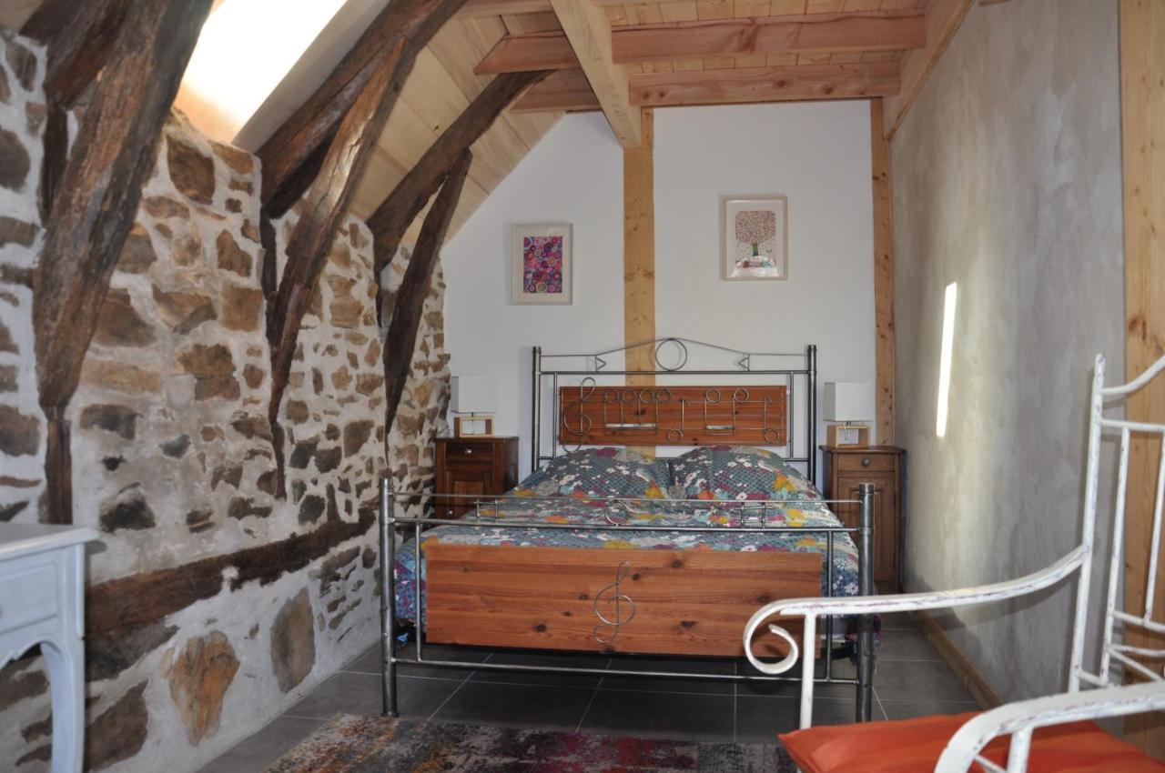Gite Le Couderc De Coubisou, Grange Renovee ภายนอก รูปภาพ