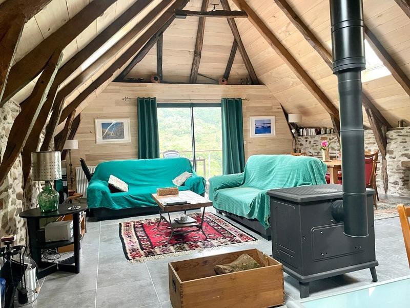 Gite Le Couderc De Coubisou, Grange Renovee ภายนอก รูปภาพ